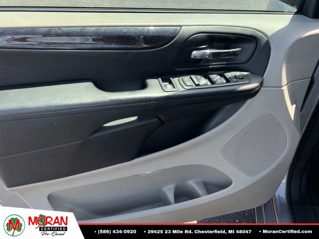 Used 2017 Dodge Grand Caravan SE w/ Power Window Group FWD image 17