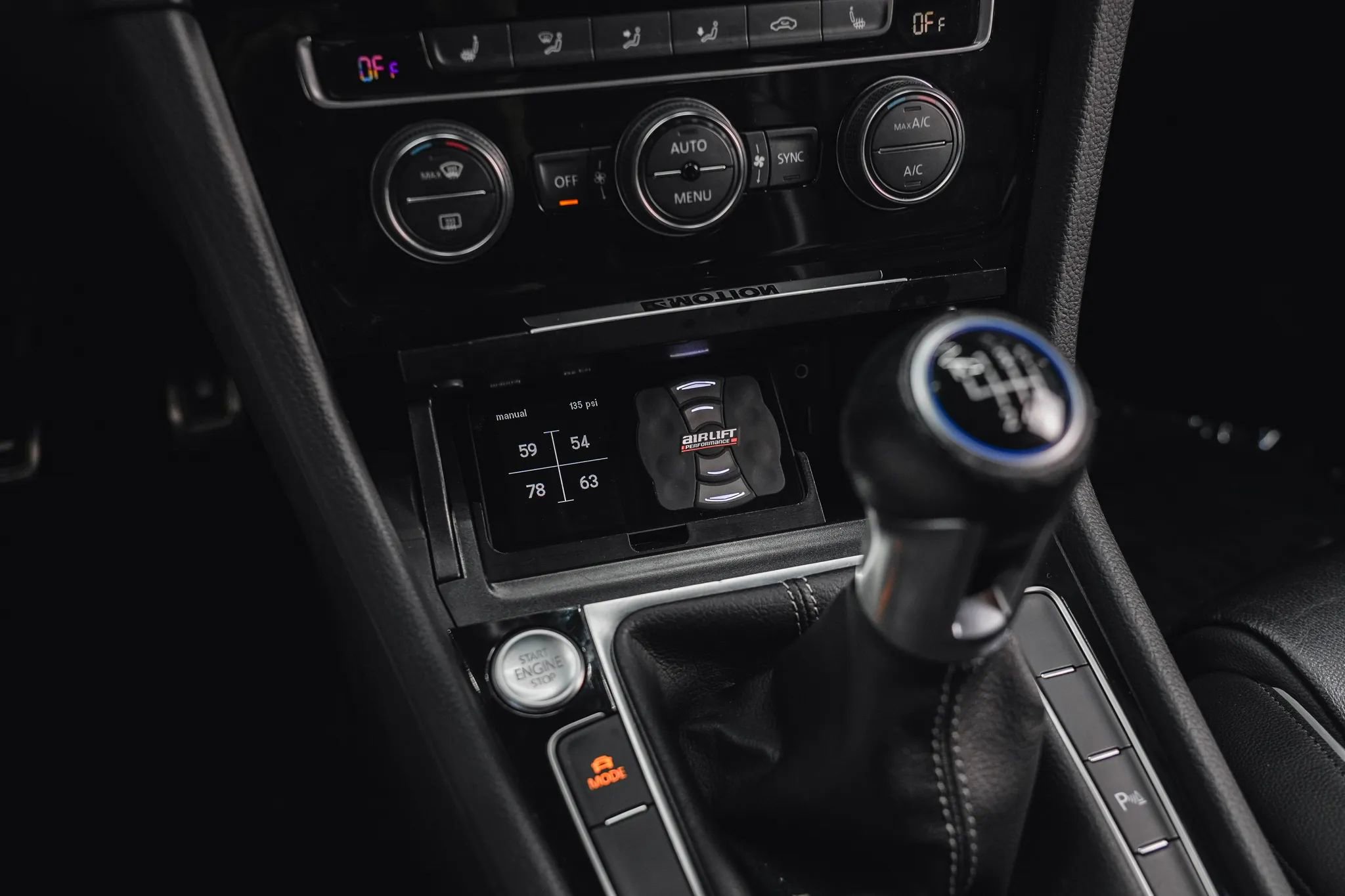 Used 2018 Volkswagen Golf R 4-Door image 57