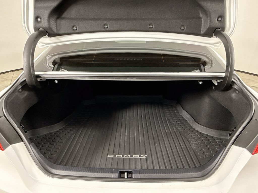 Certified 2020 Toyota Camry LE FWD image 27