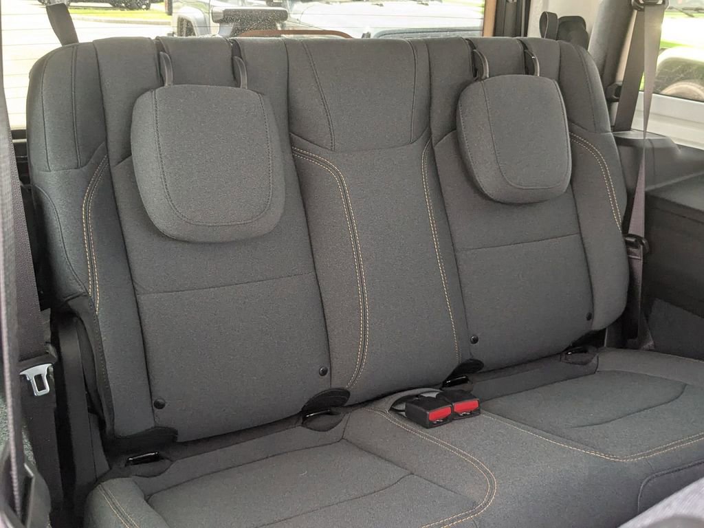 Used 2024 Jeep Wrangler Sport AWD/4WD image 27