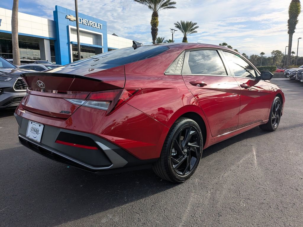 Used 2026 Hyundai Elantra Sport image 4