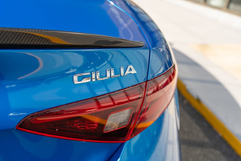 Used 2023 Alfa Romeo Giulia Quadrifoglio image 8