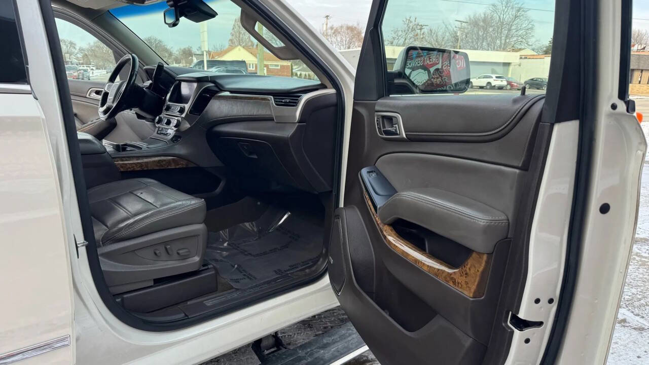 Used 2015 GMC Yukon XL Denali w/ Premium Package image 12