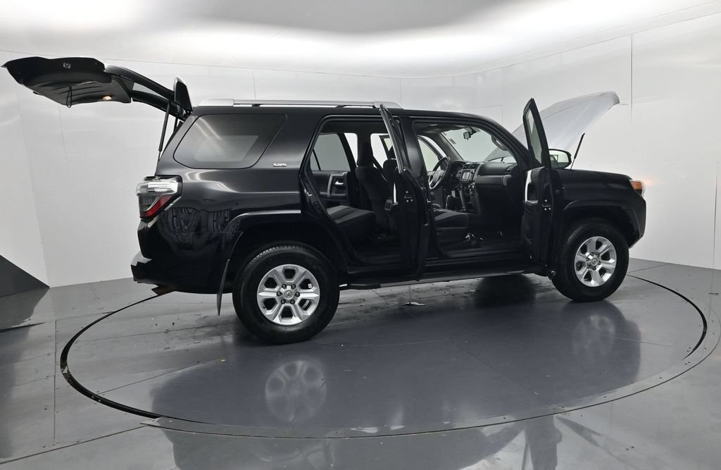 Used 2016 Toyota 4Runner SR5 AWD/4WD image 57