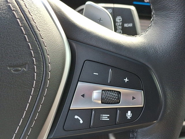 Certified 2024 BMW X5 xDrive50e w/ Executive Package image 25