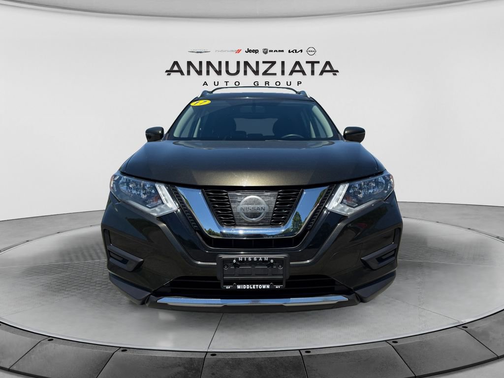 Used 2017 Nissan Rogue S w/ Appearance Package AWD/4WD image 8