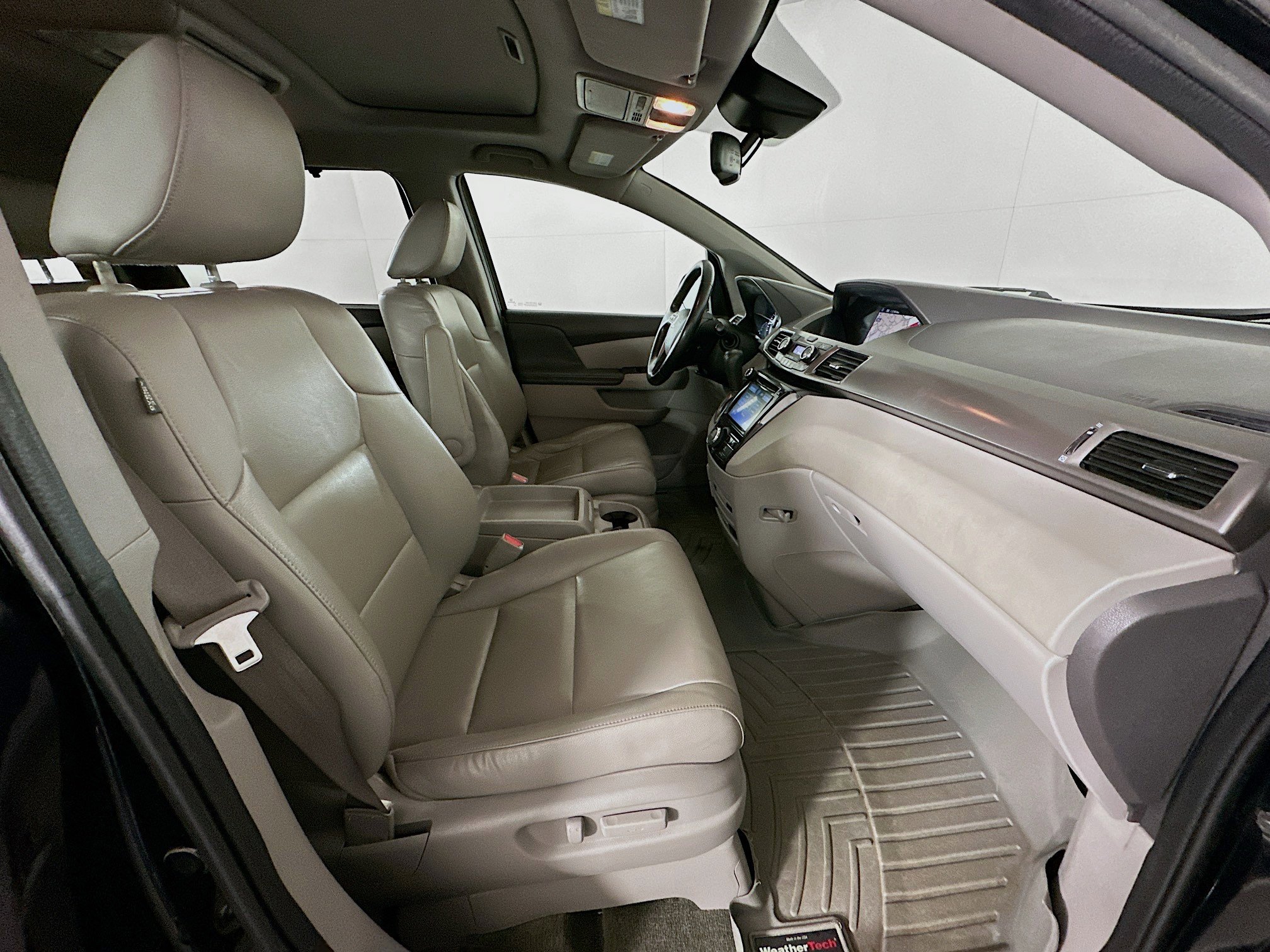 Used 2016 Honda Odyssey Touring Elite image 33