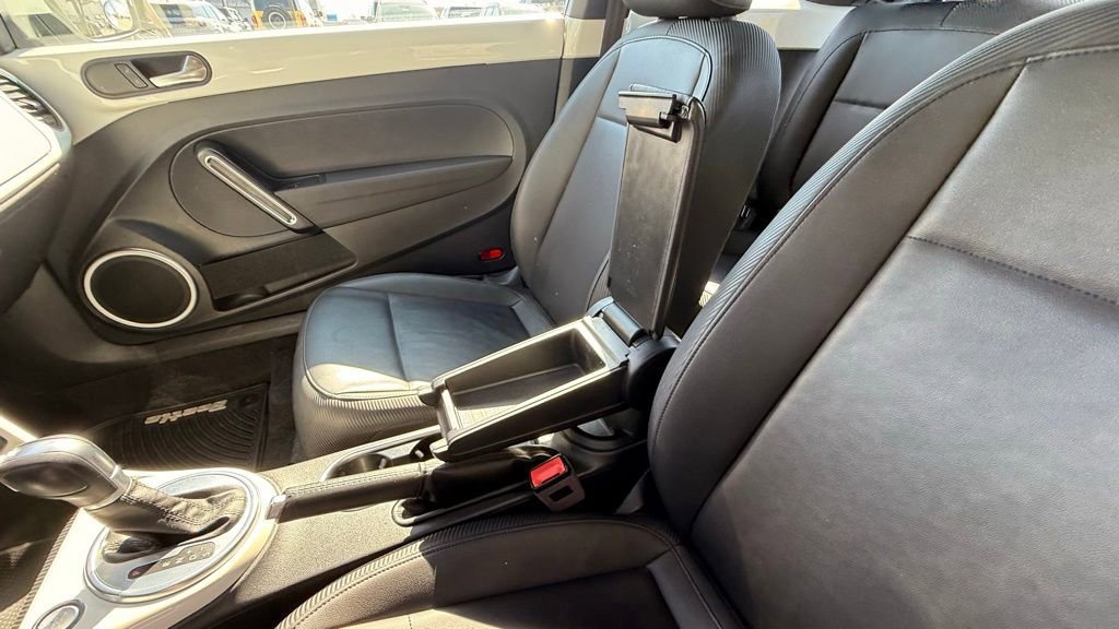 Used 2017 Volkswagen Beetle 1.8T SE FWD image 29