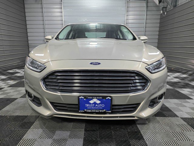 Used 2016 Ford Fusion SE w/ Equipment Group 202A image 3