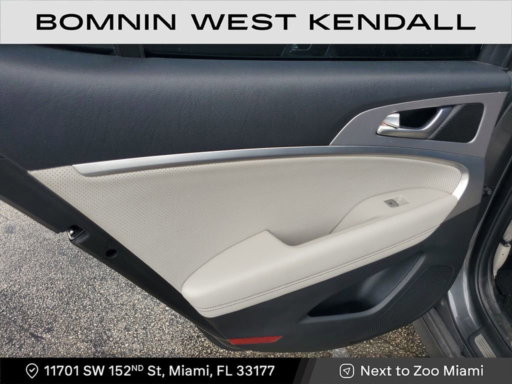 Used 2021 Genesis G70 2.0T w/ Elite Package image 19