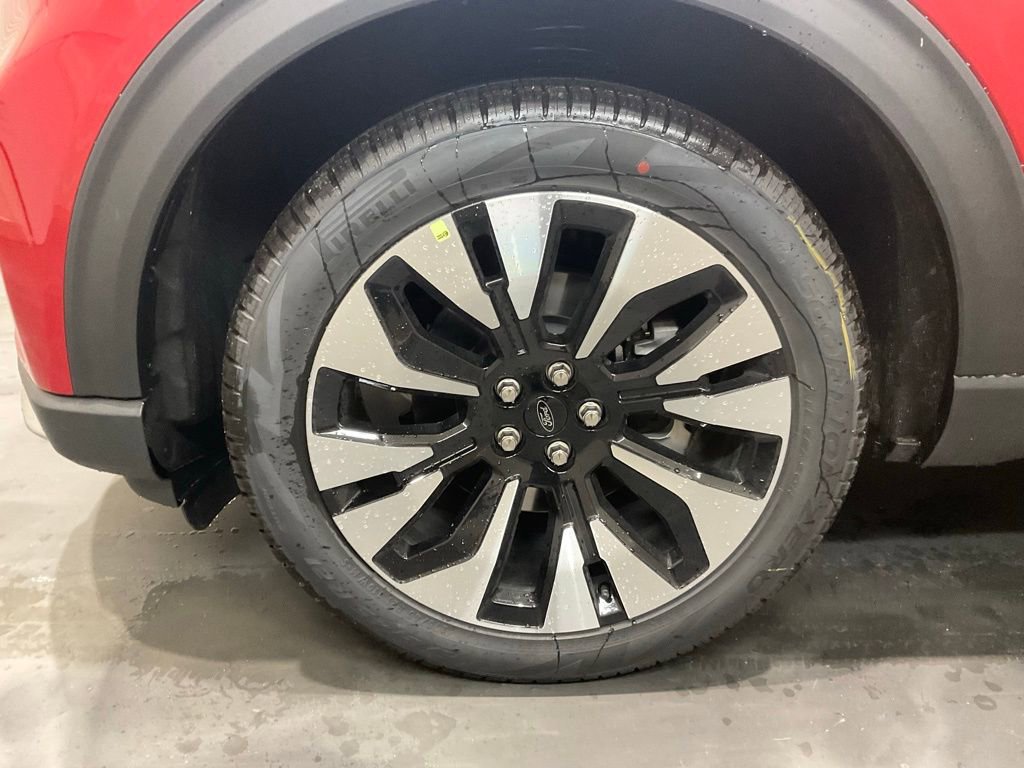 New 2026 Ford Explorer Platinum w/ LUX Leather Package image 6