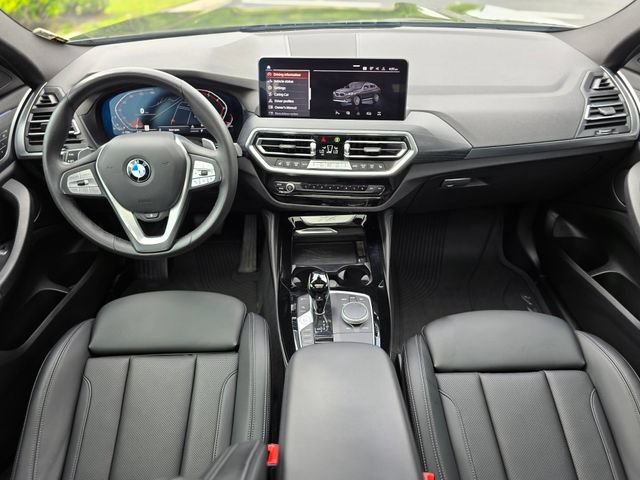 Used 2023 BMW X4 xDrive30i w/ Premium Package AWD/4WD image 2