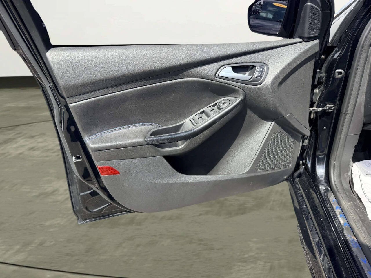 Used 2017 Ford Focus RS AWD/4WD image 15