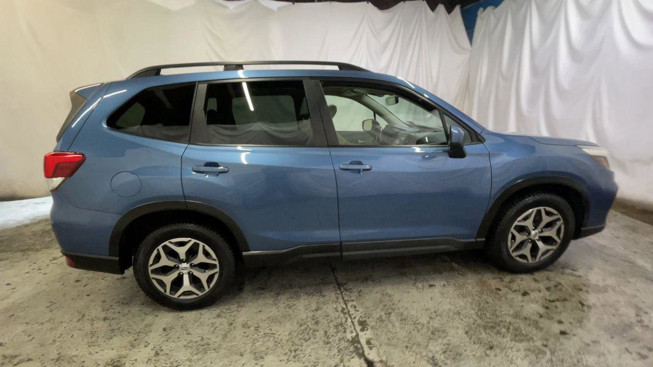 Used 2019 Subaru Forester Premium image 9