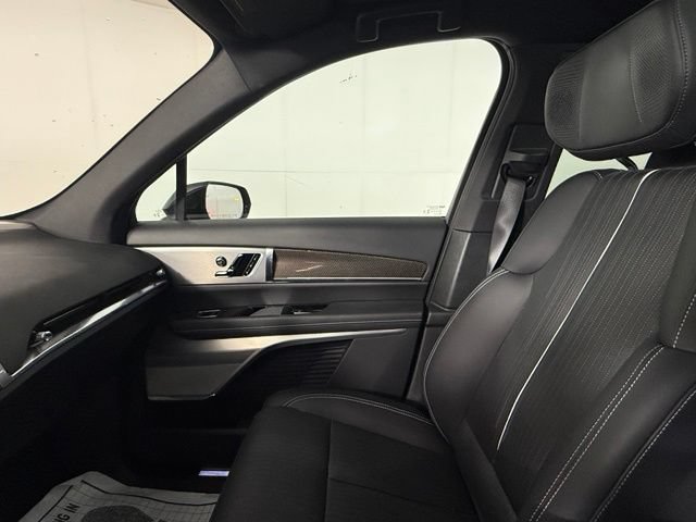 Certified 2026 Cadillac Vistiq Luxury AWD/4WD image 23