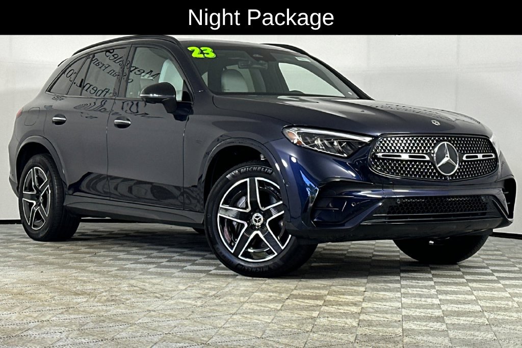 Used 2023 Mercedes-Benz GLC 300 4MATIC image 2