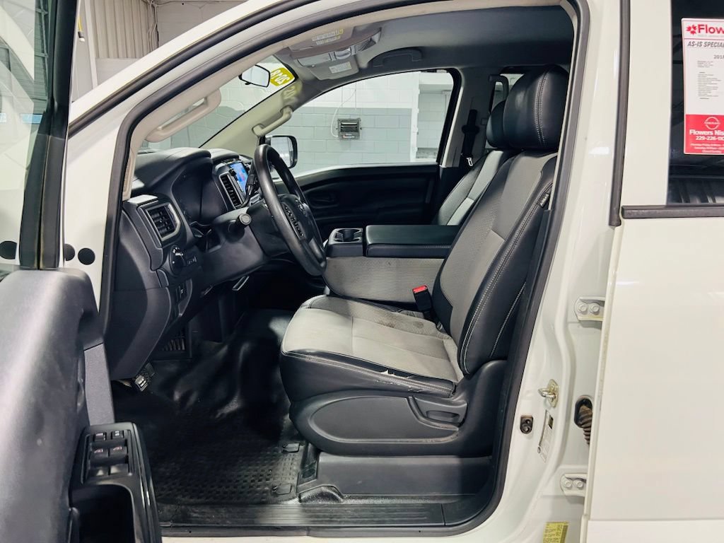Used 2018 Nissan Titan S w/ S Utility Package RWD image 21