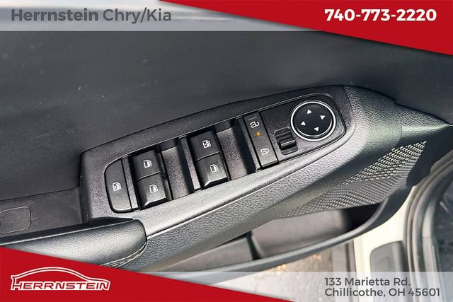 Used 2024 Kia Seltos EX FWD image 15