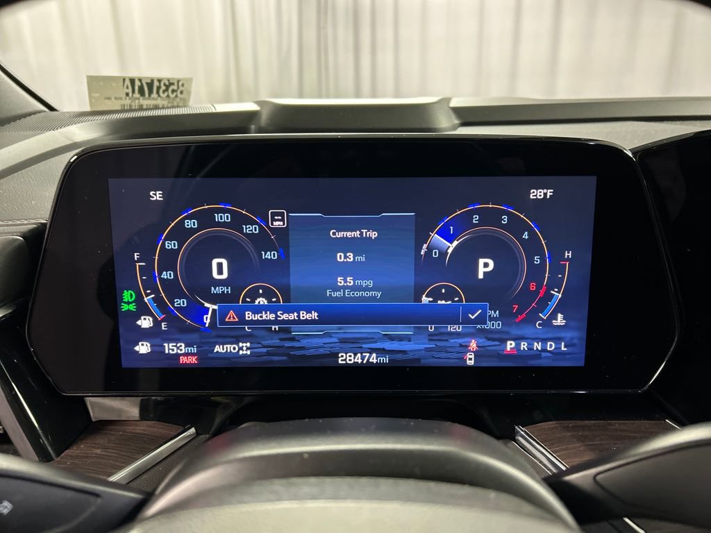 Used 2025 Chevrolet Suburban Z71 image 16