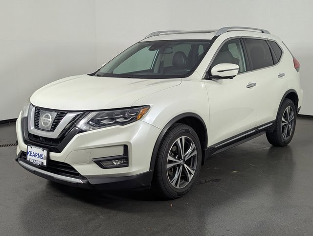 Used 2017 Nissan Rogue SL w/ SL Premium Package image 4