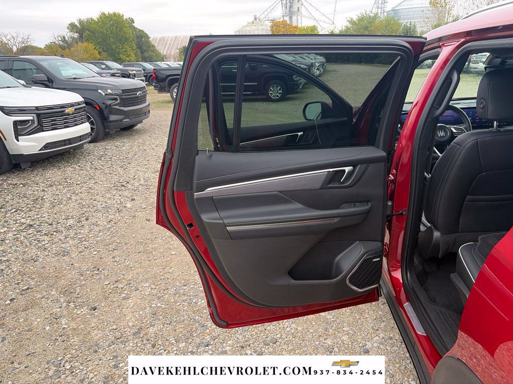 Used 2026 Buick Enclave Preferred w/ Power Package FWD image 18
