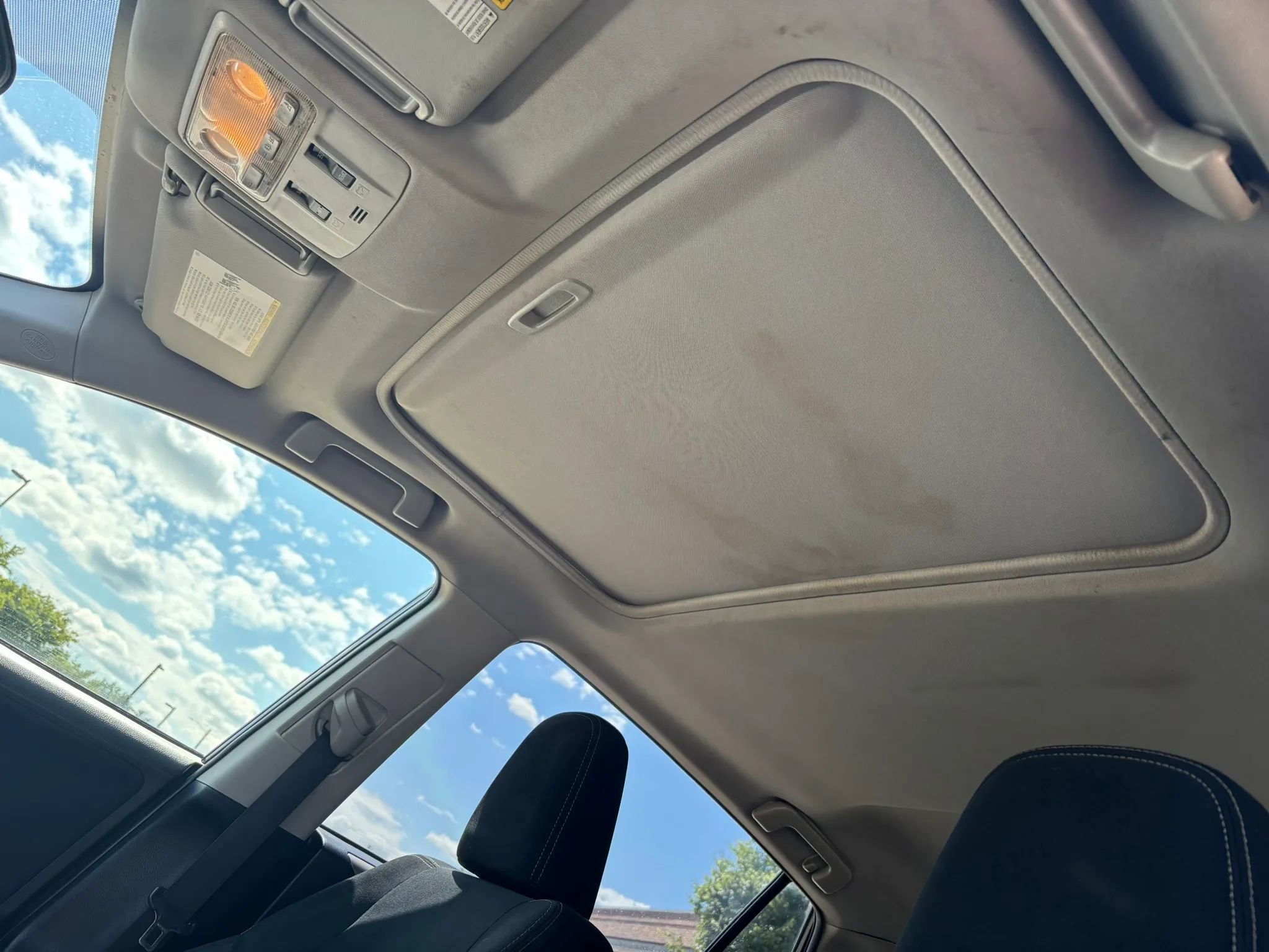 Used 2014 Toyota RAV4 XLE AWD/4WD image 18