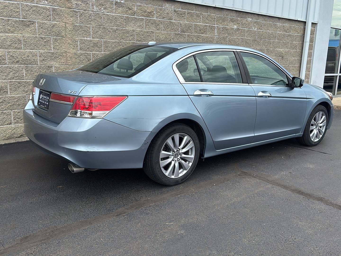 Used 2011 Honda Accord EX-L image 3