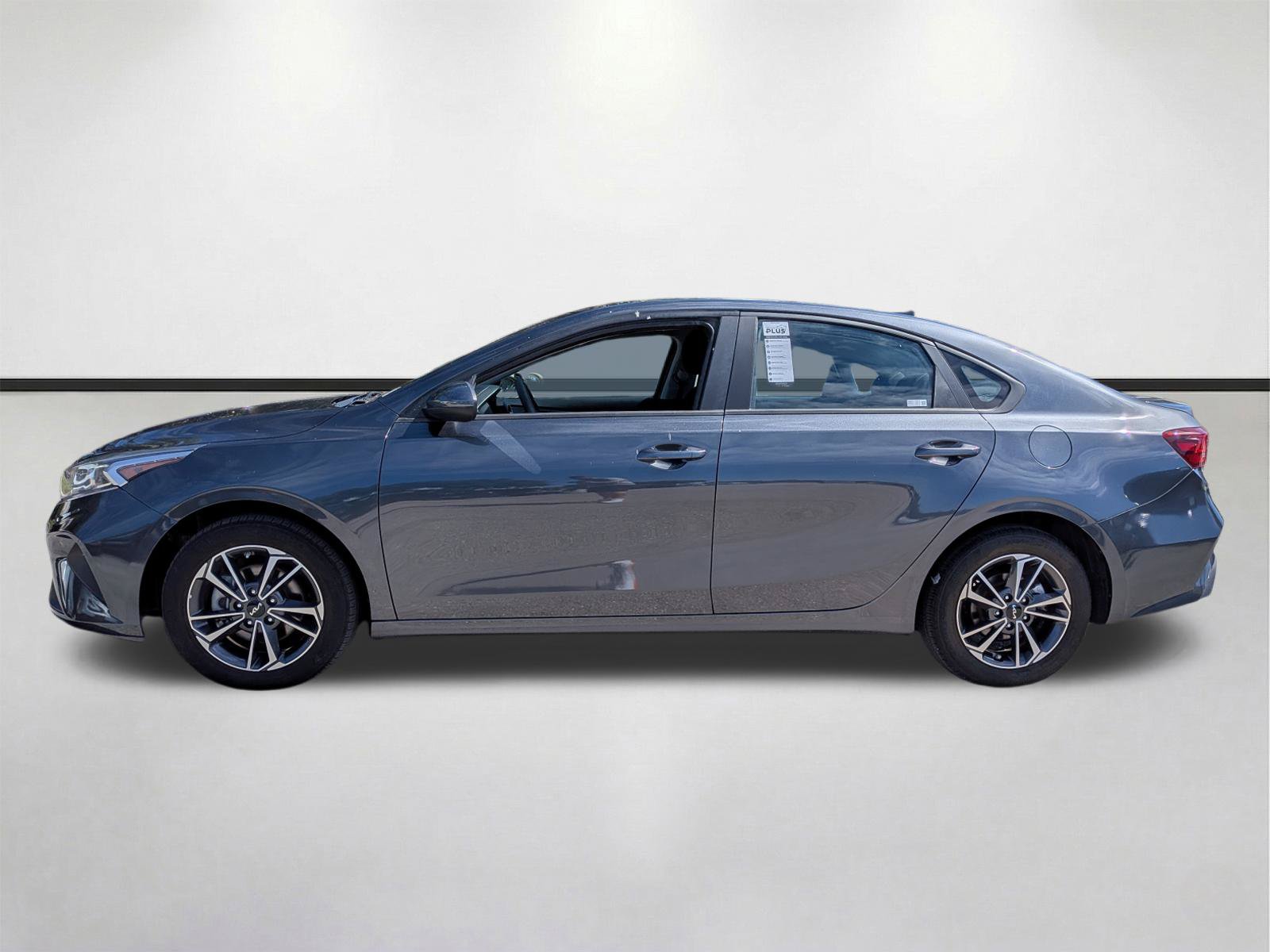 Used 2024 Kia Forte LXS FWD image 7