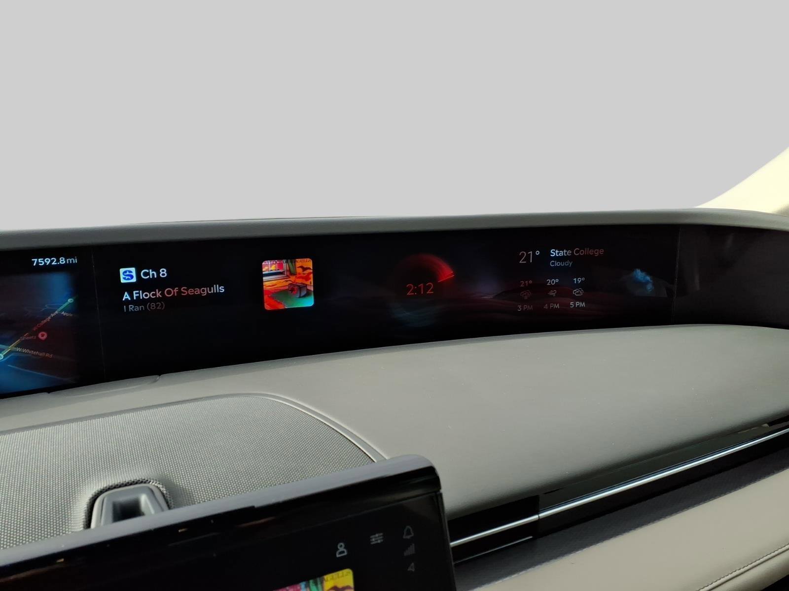 Used 2025 Lincoln Nautilus Premier image 20