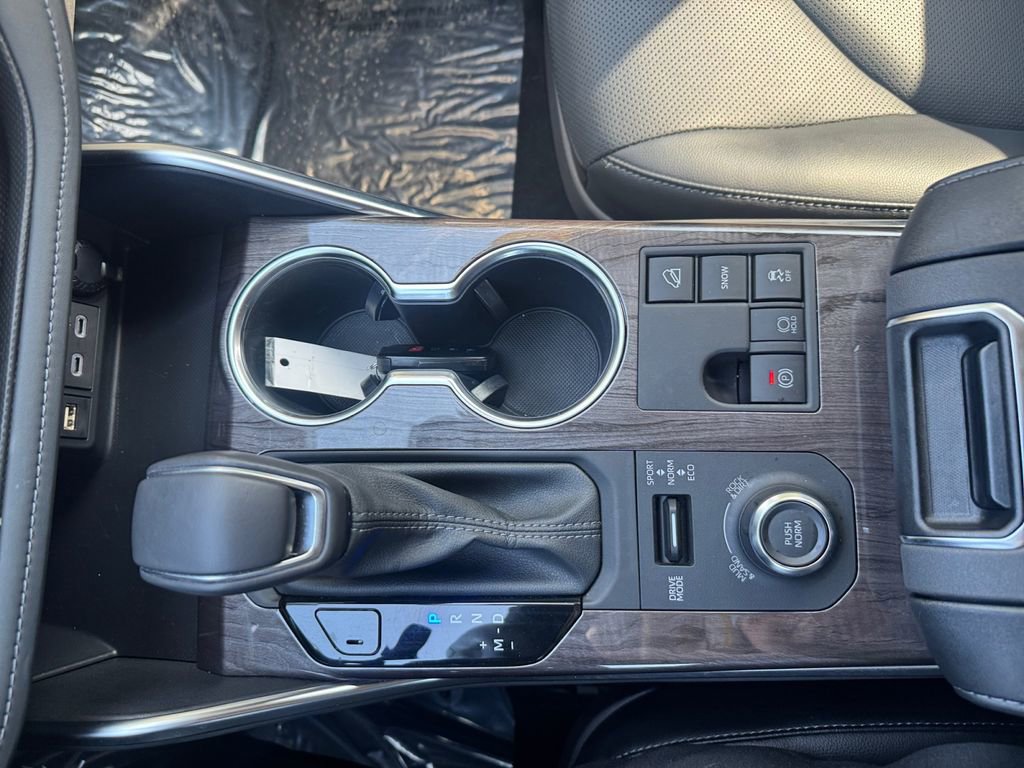 Used 2023 Toyota Highlander Platinum image 27