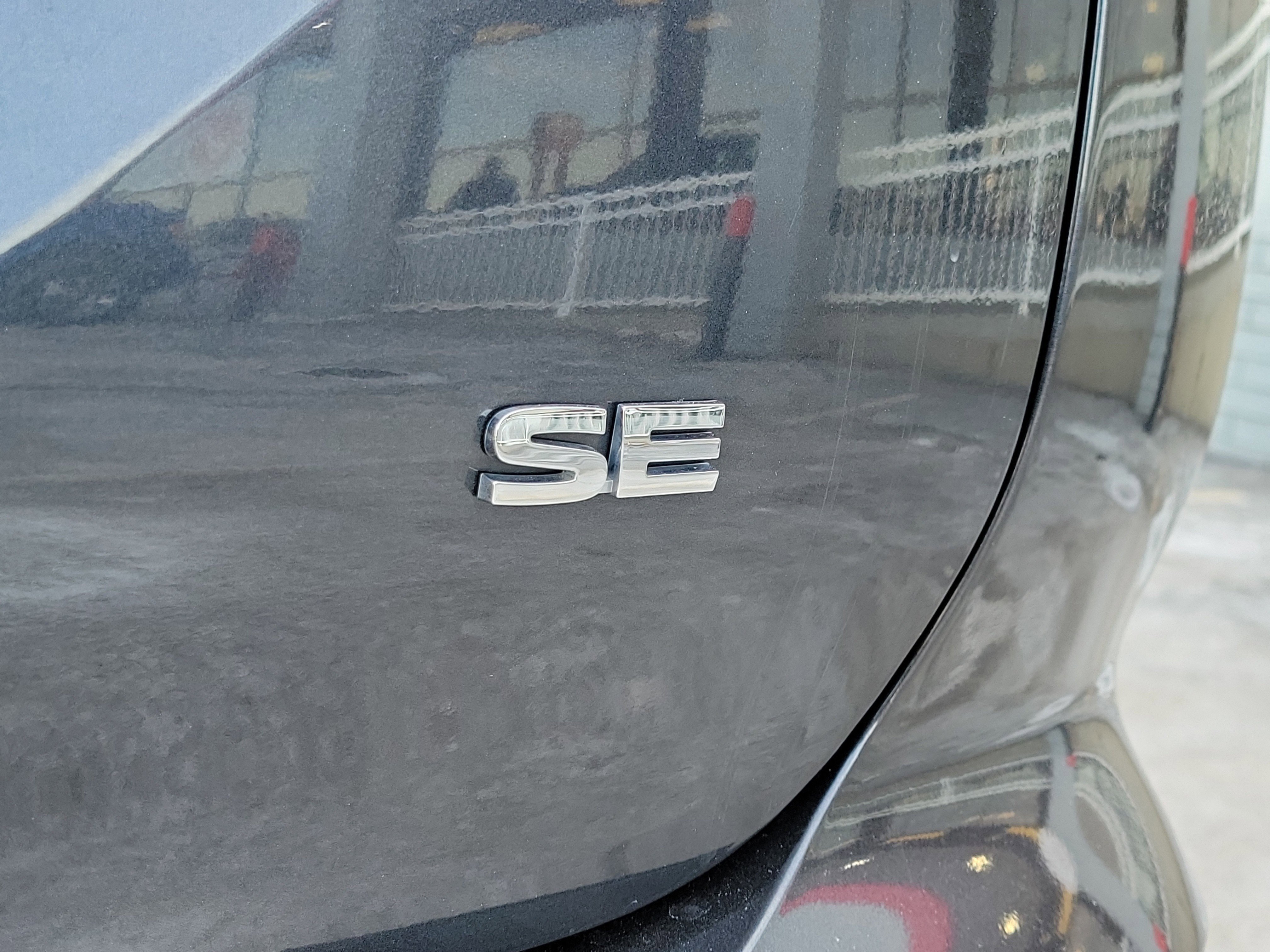 Used 2024 Mitsubishi Outlander SE image 7