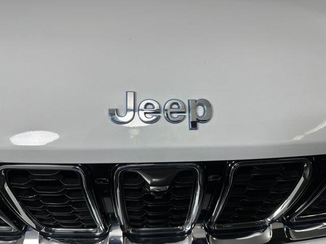 Used 2022 Jeep Grand Cherokee Limited 4xe w/ Luxury Tech Group II image 9