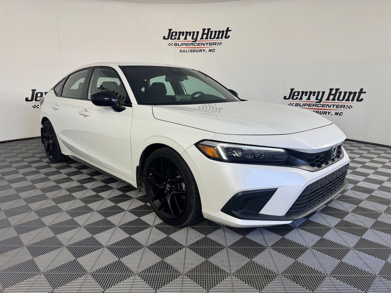 Used 2023 Honda Civic Sport image 6