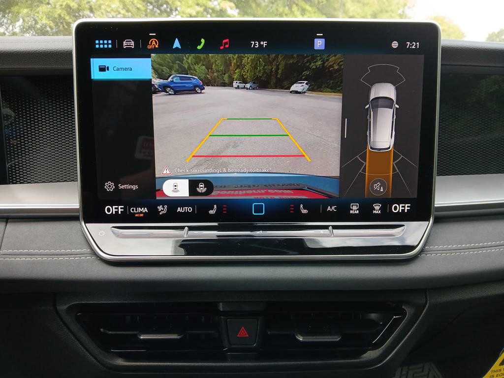 New 2025 Volkswagen Tiguan SE R-Line image 19