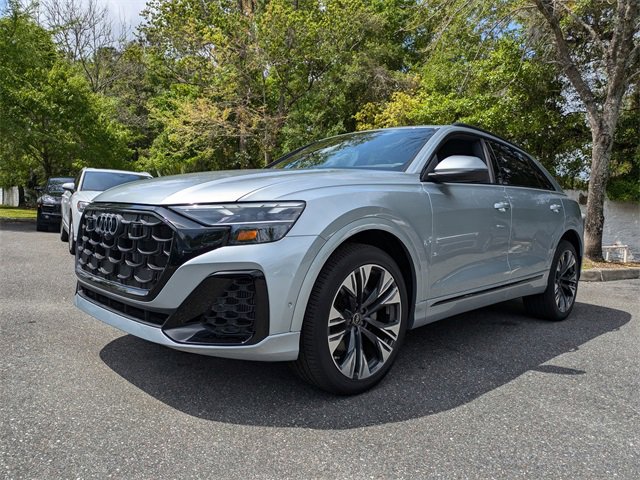 Used 2024 Audi Q8 Premium Plus image 2