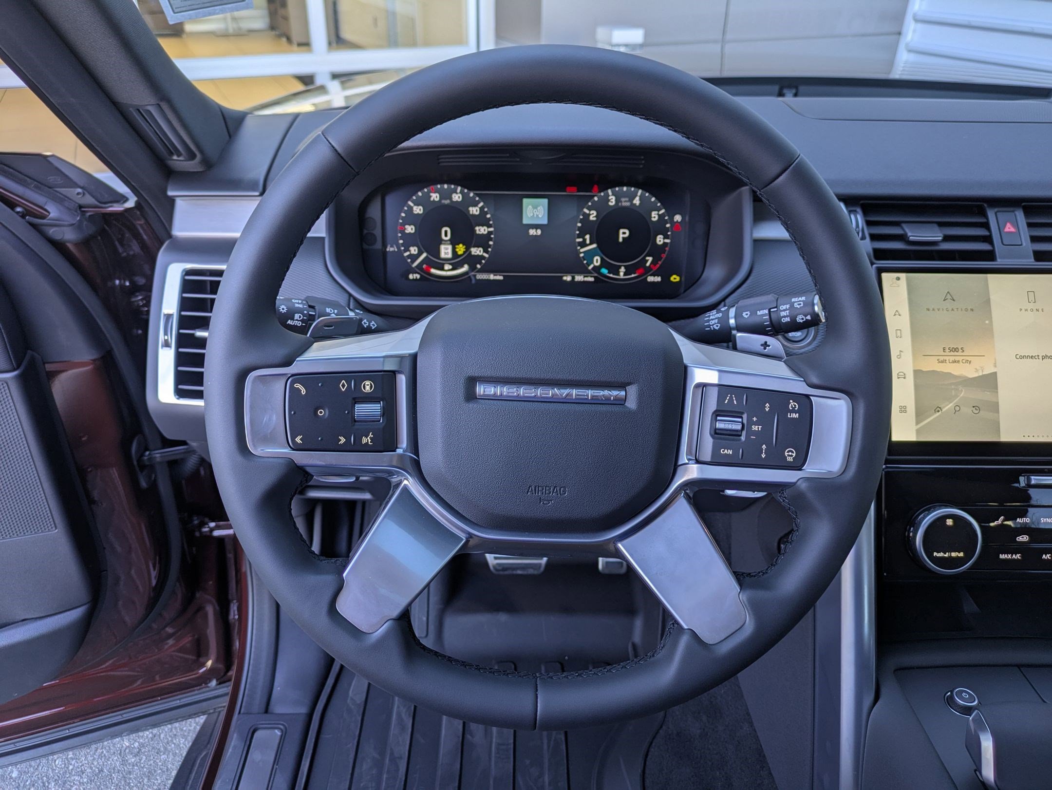 New 2026 Land Rover Discovery Limited Edition image 13