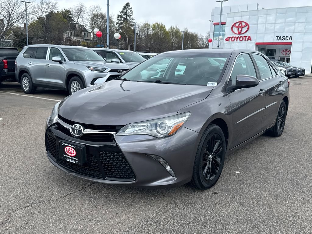 Used 2016 Toyota Camry SE w/ Protection Package (Q2) image 3