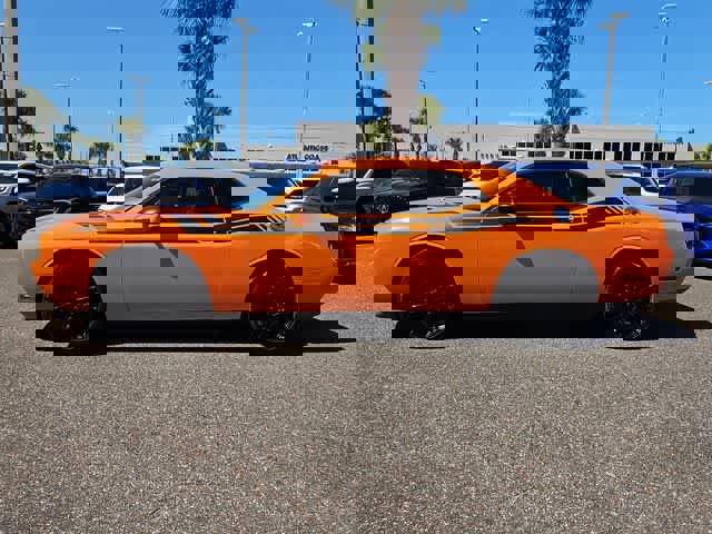 Used 2012 Dodge Challenger SXT w/ Sound Group image 5