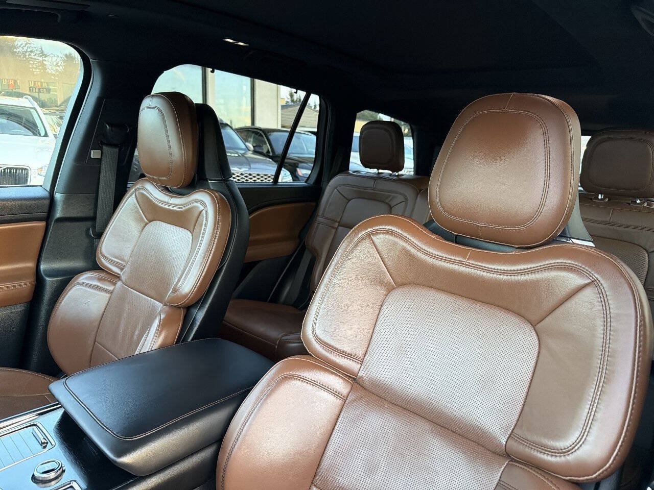 Used 2021 Lincoln Aviator Reserve w/ Equipment Group 201A AWD/4WD image 42