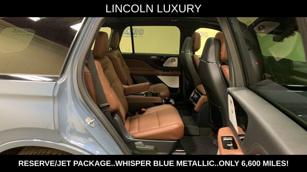 Used 2025 Lincoln Aviator Reserve w/ Equipment Group 201A AWD/4WD image 16
