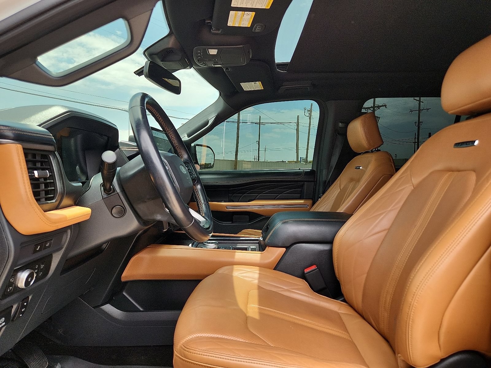 Used 2022 Ford Expedition Platinum RWD image 13
