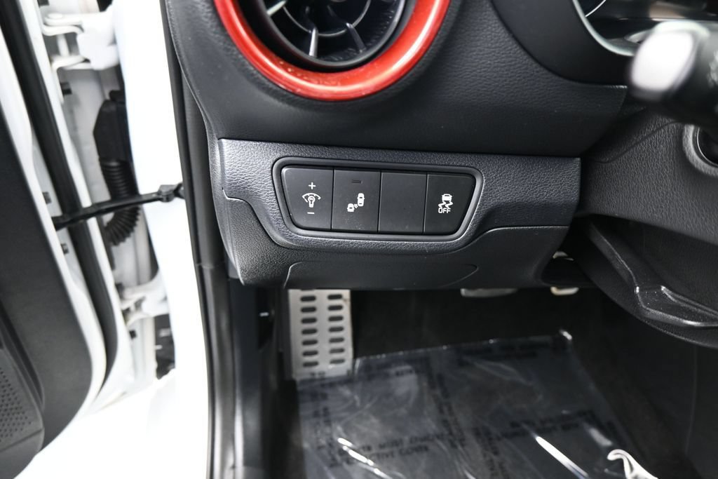 Used 2024 Kia Forte GT-Line FWD image 12