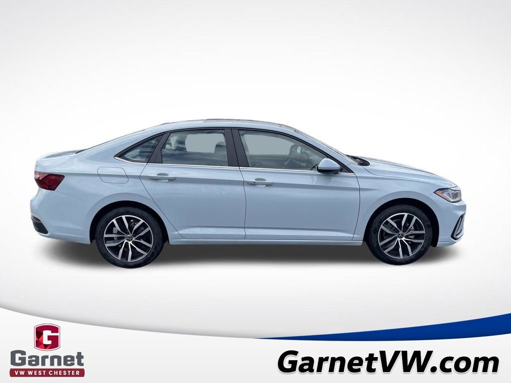 New 2026 Volkswagen Jetta SE image 6