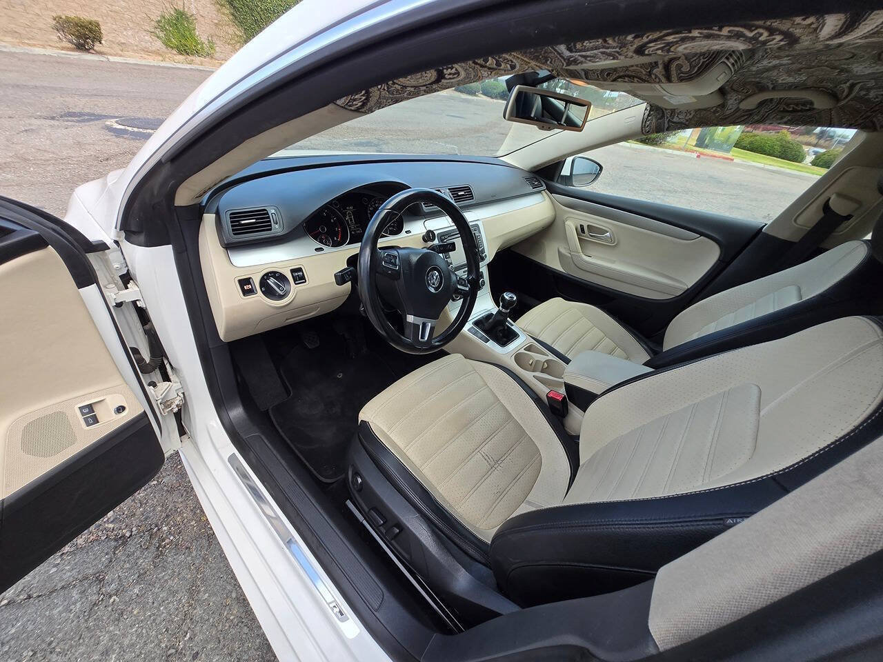 Used 2010 Volkswagen CC Sport FWD image 21