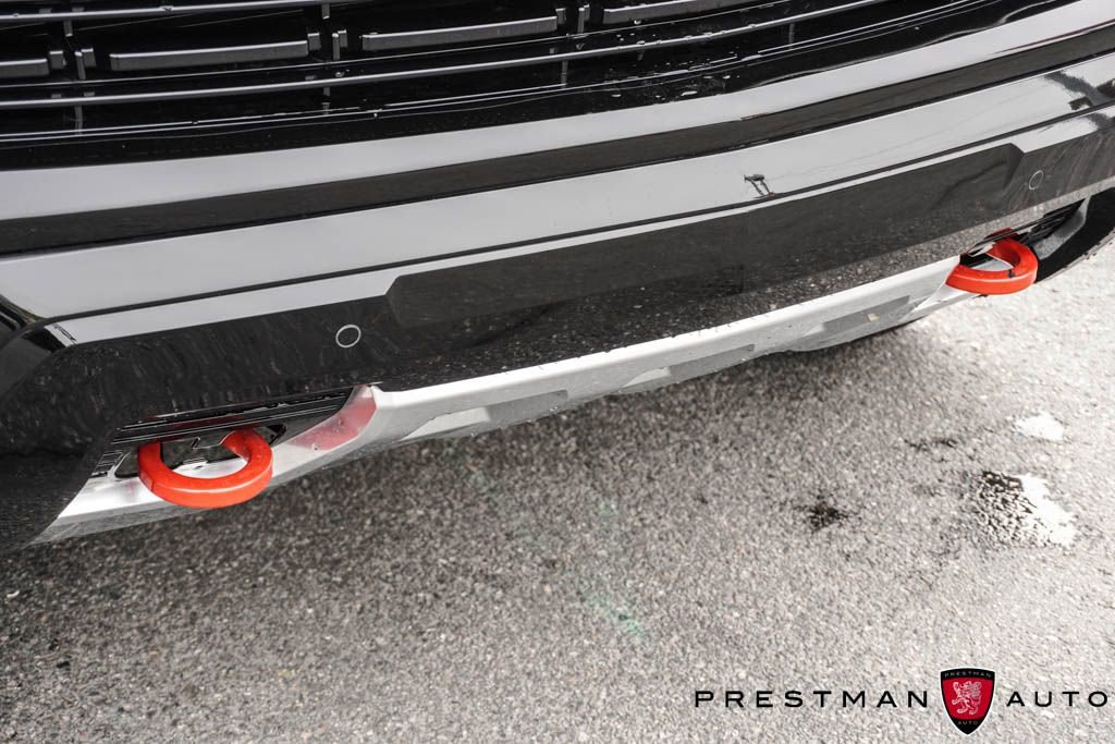 Used 2024 Chevrolet Suburban Z71 image 16