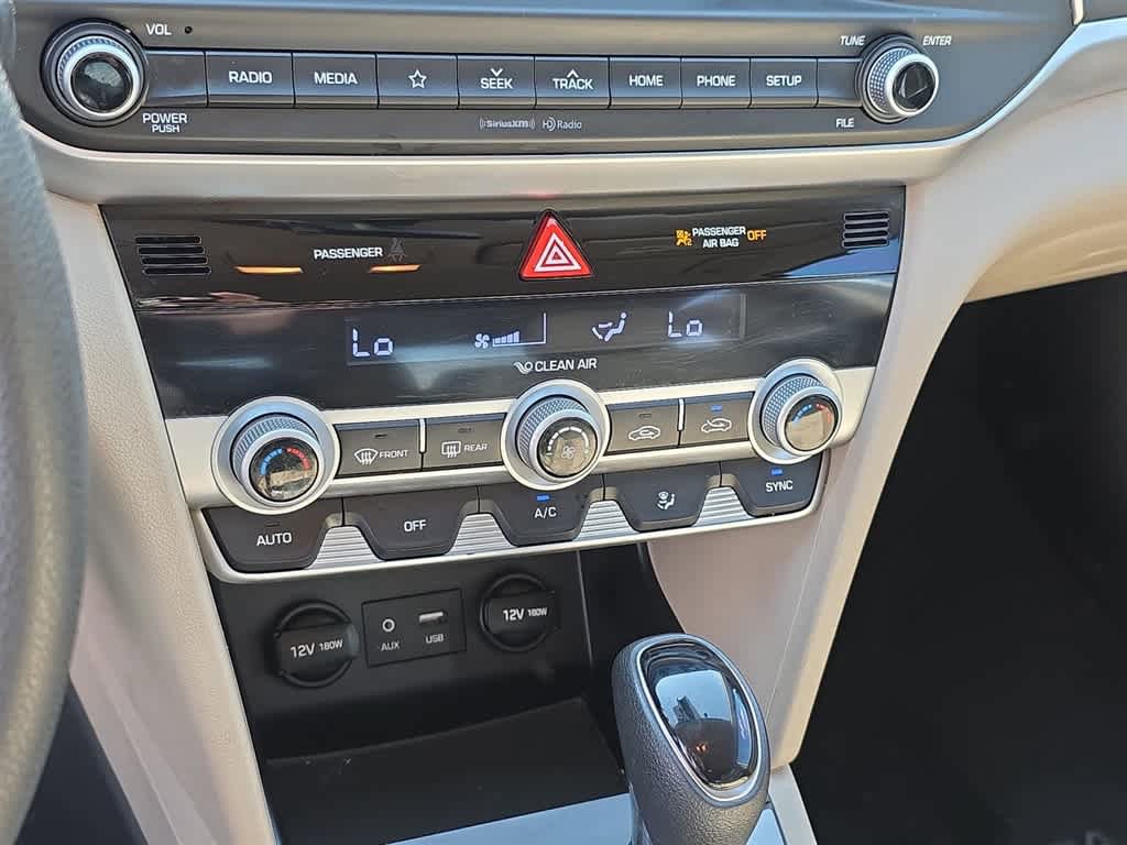 Used 2020 Hyundai Elantra SEL FWD image 36