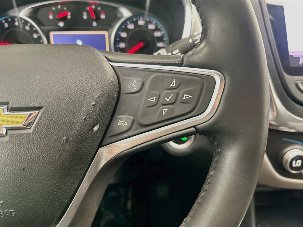 Used 2020 Chevrolet Equinox Premier AWD/4WD image 12