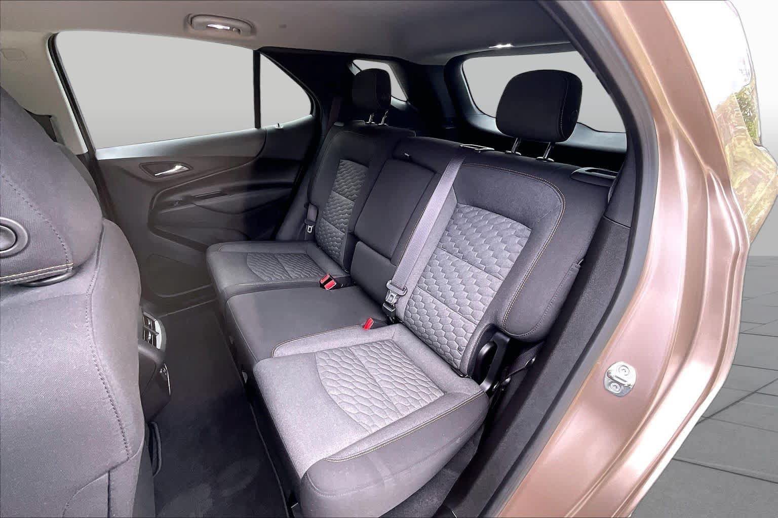 Used 2019 Chevrolet Equinox LT FWD image 25