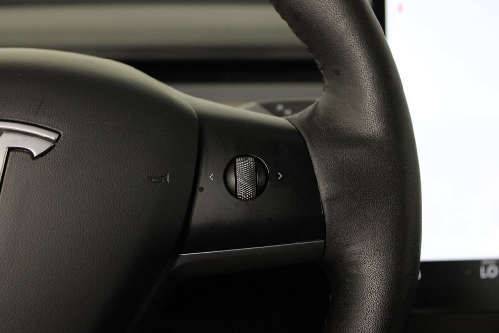 Used 2022 Tesla Model 3 Long Range AWD/4WD image 27