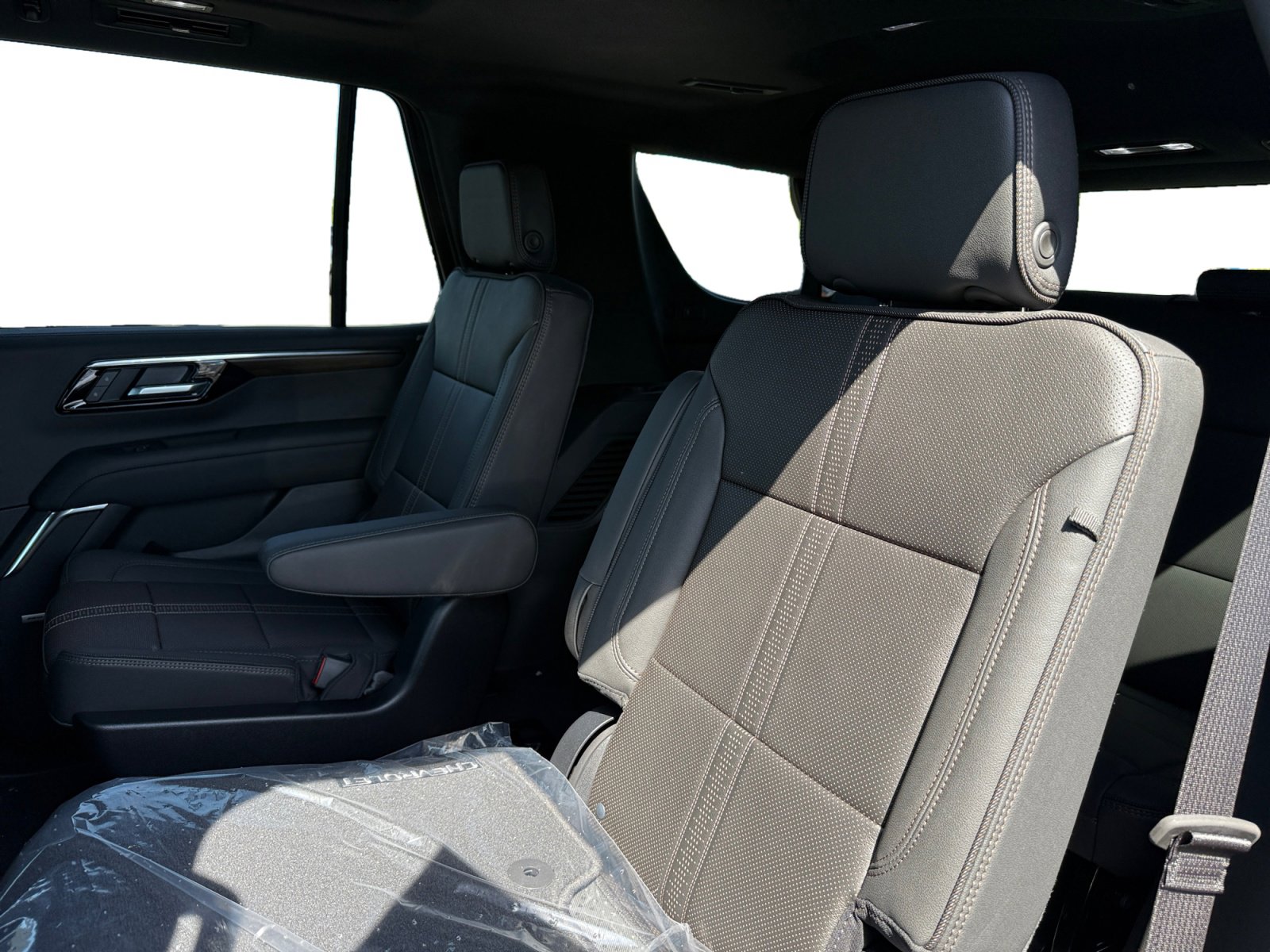New 2026 Chevrolet Tahoe High Country AWD/4WD image 16